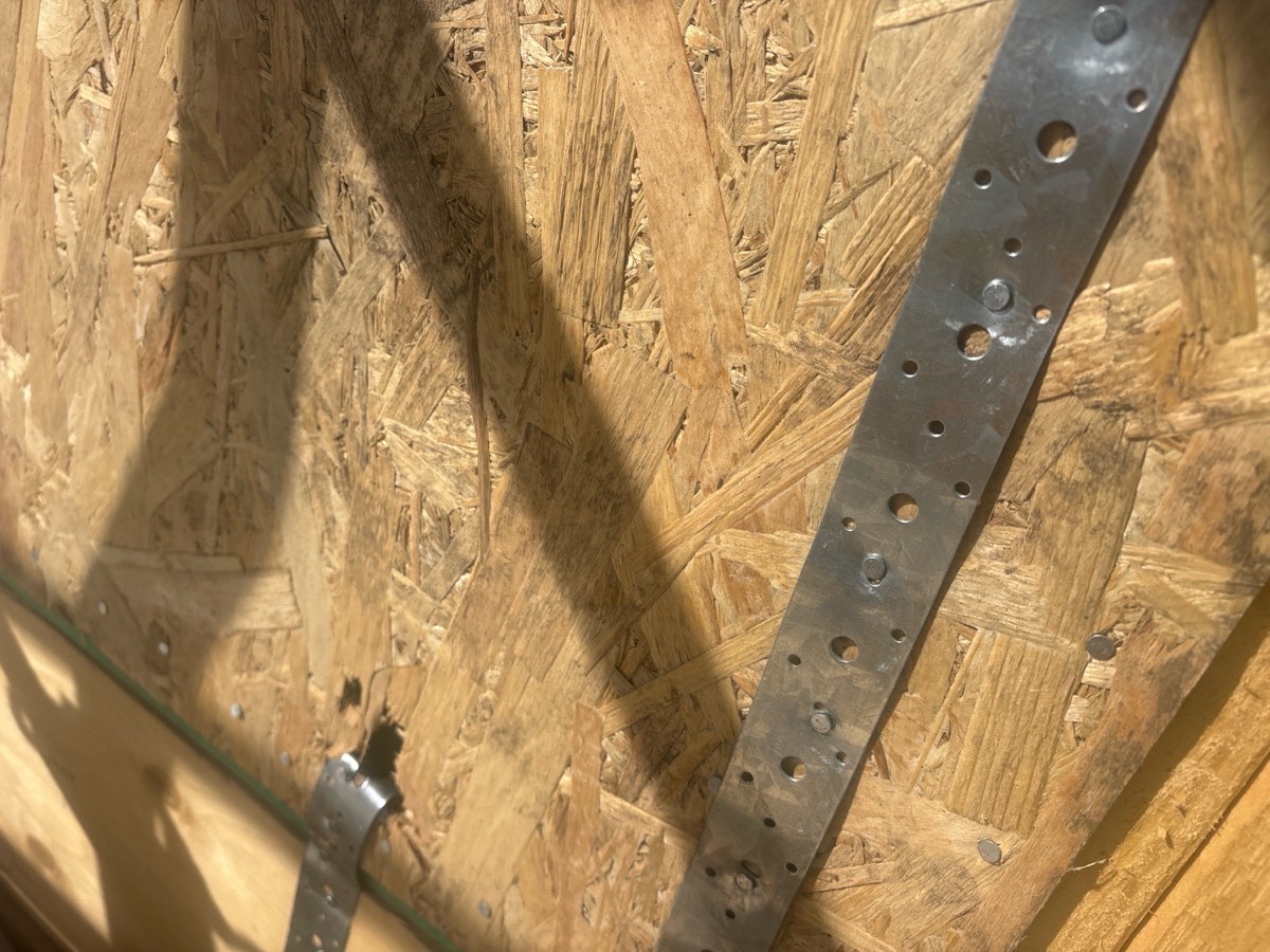 Bracing cut, recorded during a lock-up inspection in Craigieburn