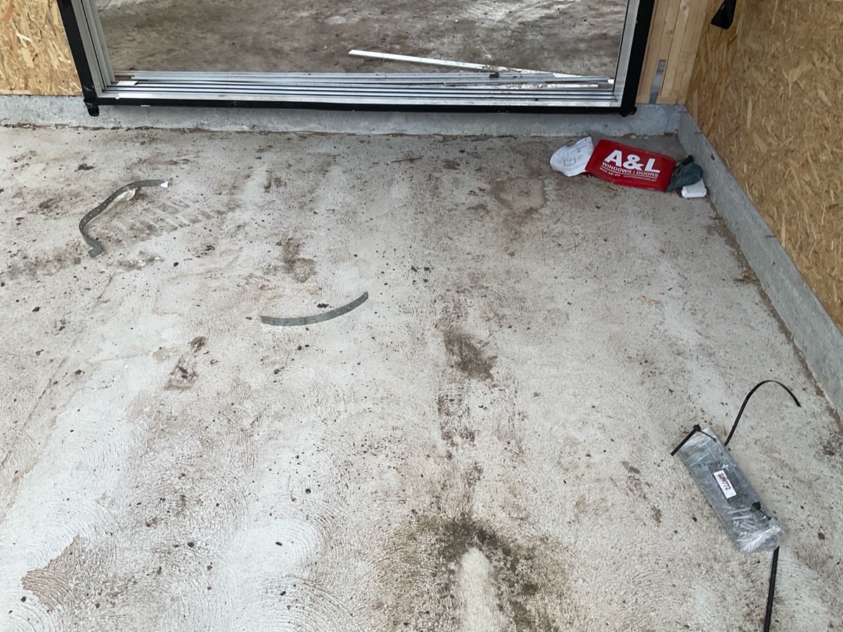Sliding door supports not installed, recorded during a frame inspection in Craigieburn
