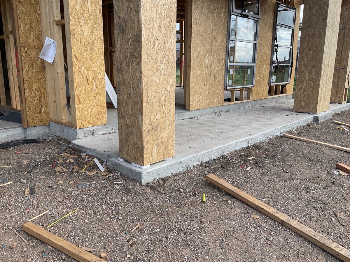 Vapour barrier sections missing, recorded during a frame inspection in Craigieburn